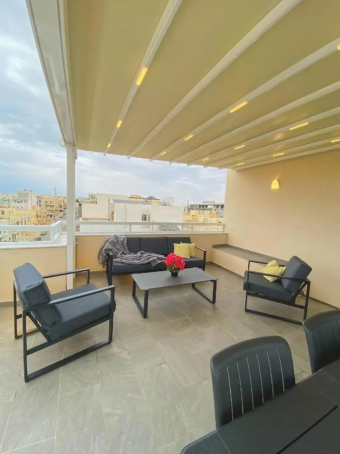 The Blue Mill Penthouse With Beautiful Views Apartment Naxxar