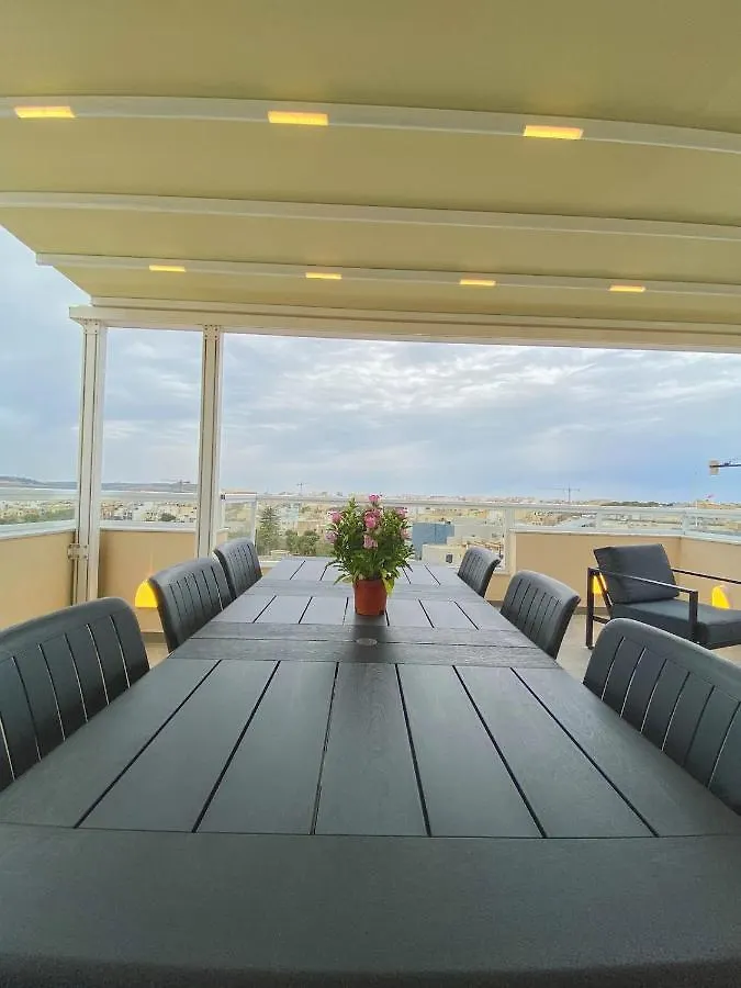 Appartamento The Blue Mill Penthouse With Beautiful Views Naxxar